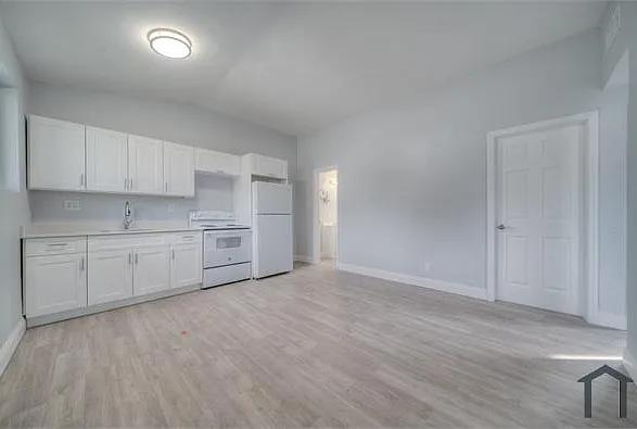 17717 SW 103rd Ave — Photo 2