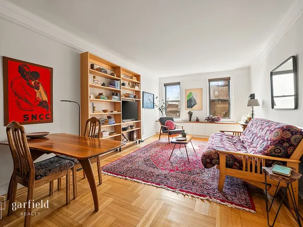 415 Ocean Pkwy APT 4B, Brooklyn, NY 11218