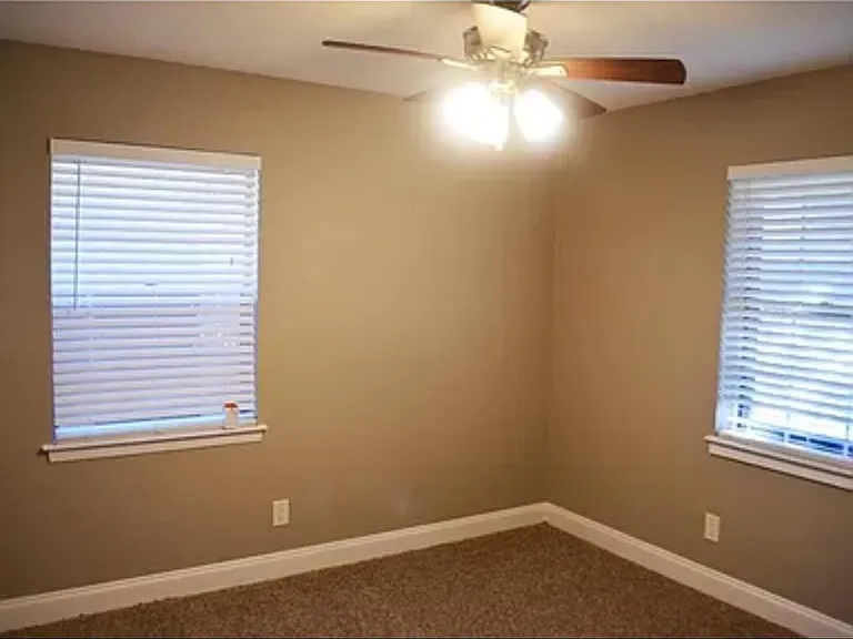 3721 Swallow Ln — Photo 13