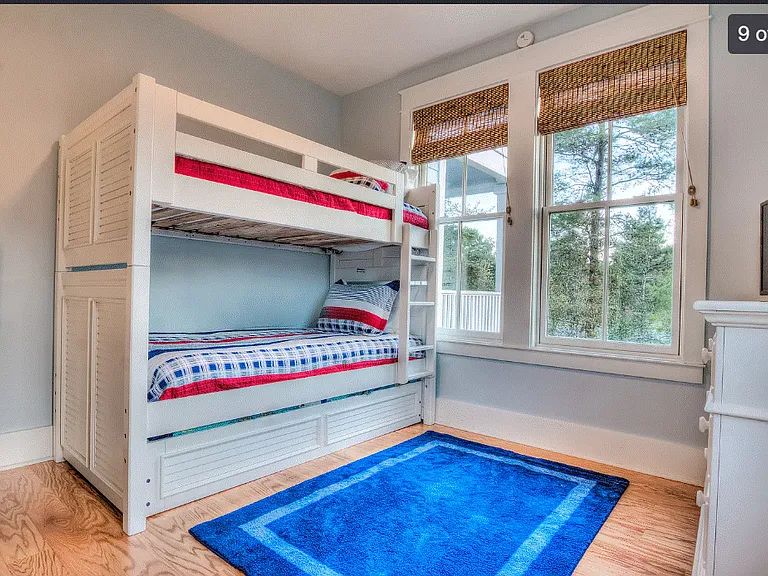 225 Bartons Way — Photo 4