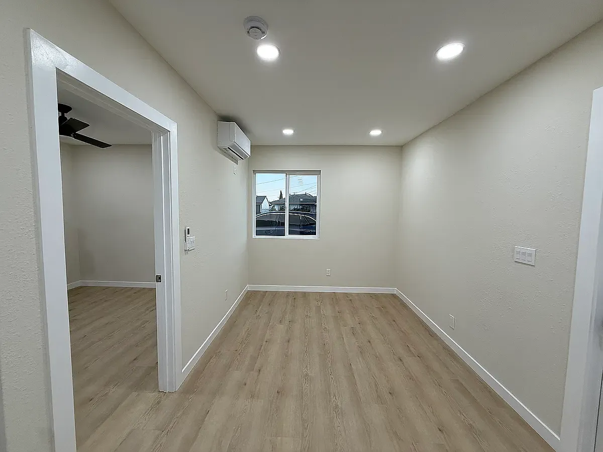1 bed, 434 sqft, $2,500 — Photo 4