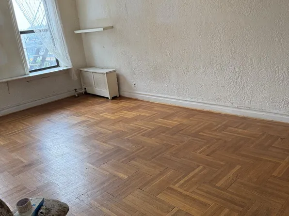 1610 Avenue P image 2 of 6