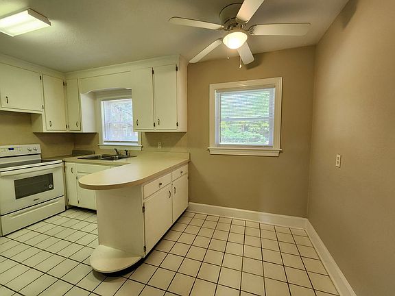 5th image of 5518 Lantana Ave