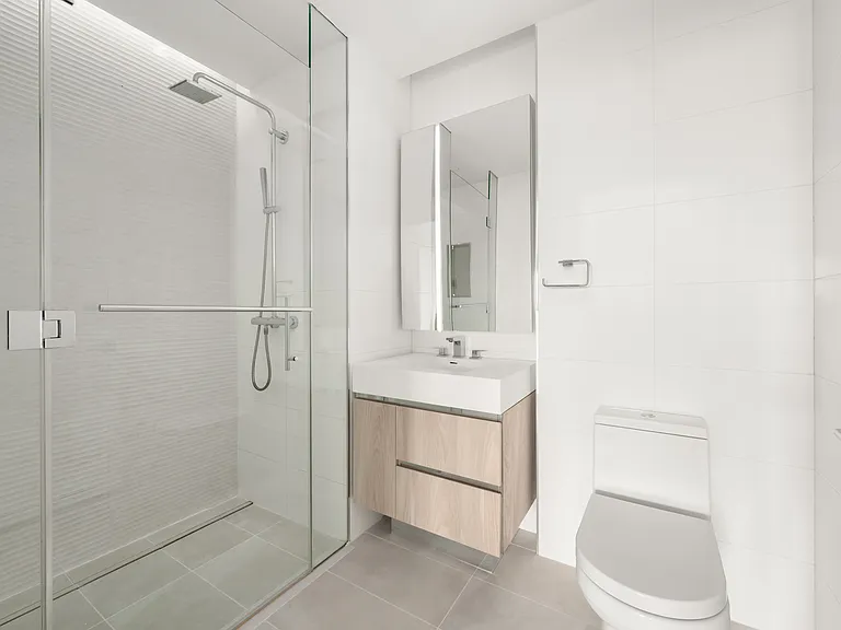 555 W 43rd St #10C — Photo 9