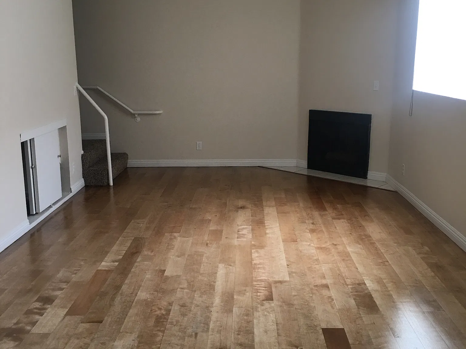 2 bed, 2.5 bath, 1100 sqft, $3,395 — Photo 3