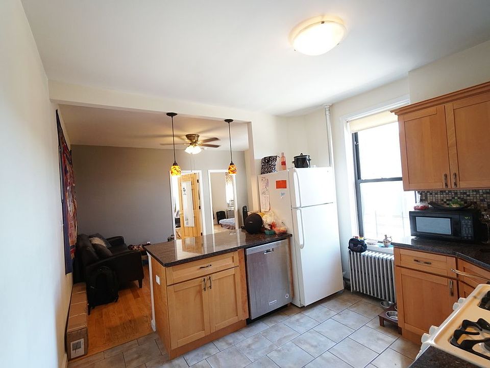 1st image of 132 17th St #1A