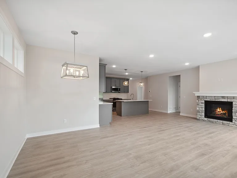 13104 Ghia Ct NE — Photo 32