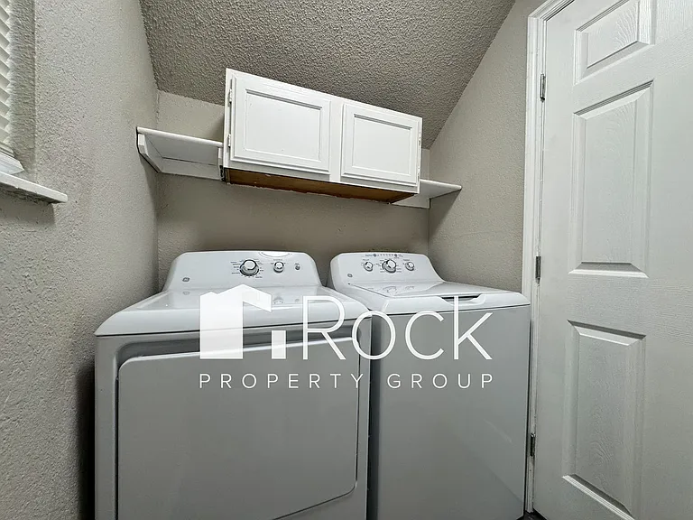 8300 NW 10th St #32 — Photo 11