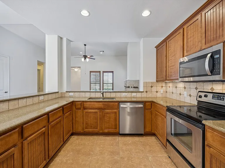 6201 River Place Blvd — Photo 12
