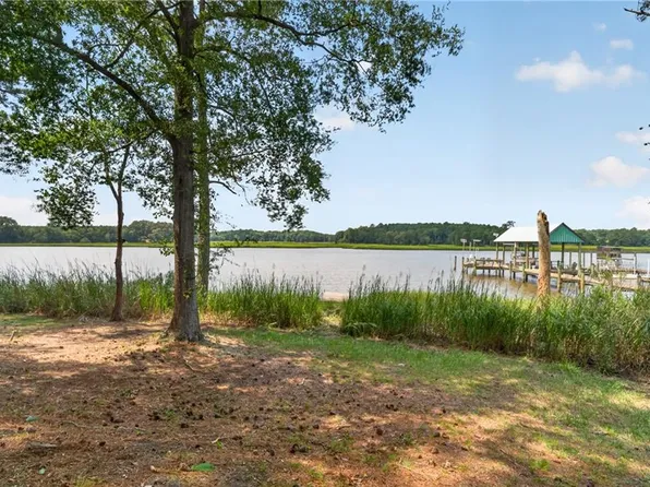 2559 Red Bank Rd, Gloucester, VA 23061