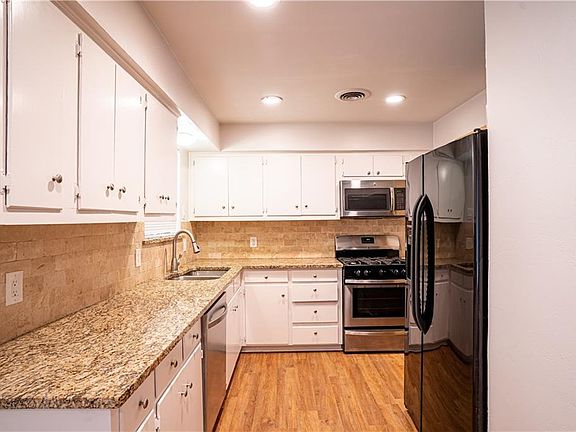 4th image of 13416 Brookgreen Dr
