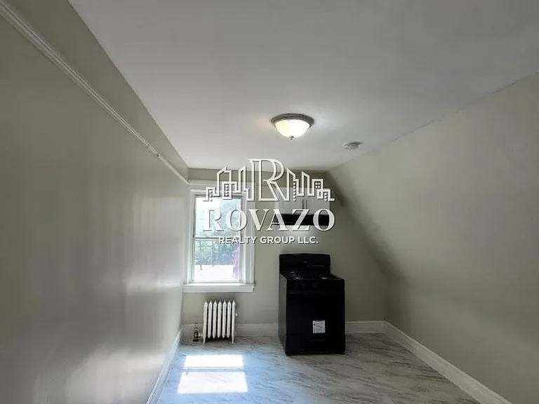 413 Summer Ave #3 — Photo 1