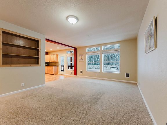 5th image of 4401 Riverside Dr Unit B1