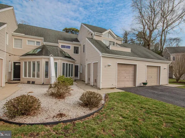 11610 Masters Ln APT 115, Berlin, MD 21811