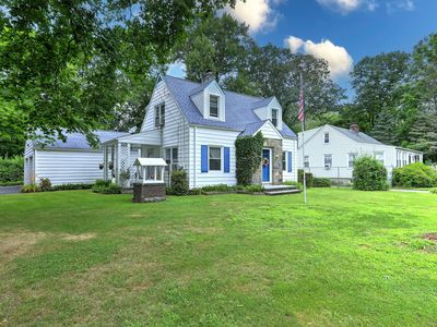 31 Pequonnock Road, Trumbull, CT, 06611