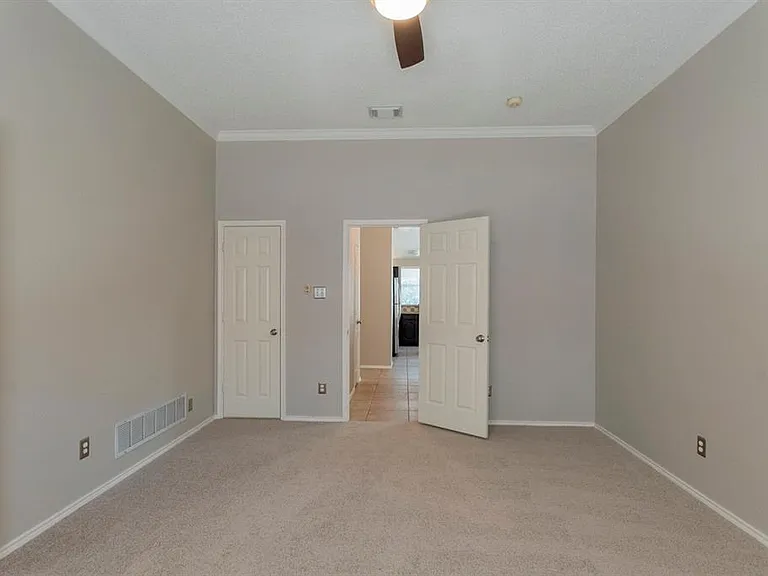 10701 Birmingham Dr — Photo 48