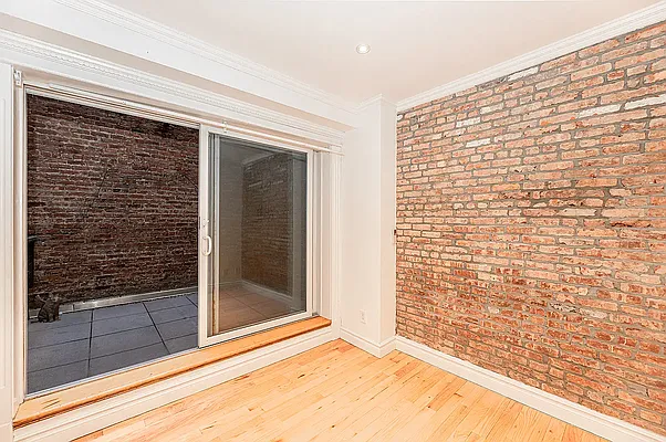 Rented by REAL New York | media 5