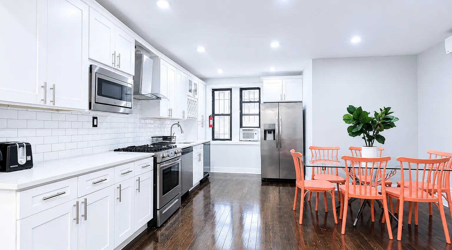 209 Brooklyn Avenue — Photo 1