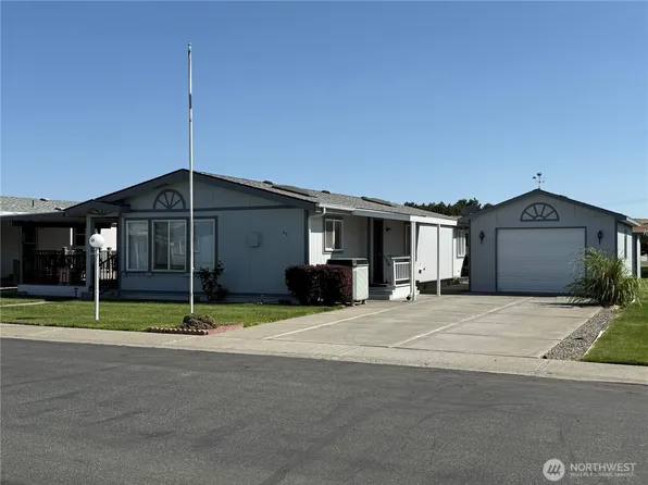 312 S Columbia Center Boulevard #69, Kennewick, WA 99336