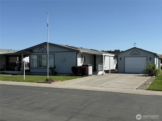 312 S Columbia Center Boulevard #69, Kennewick, WA 99336