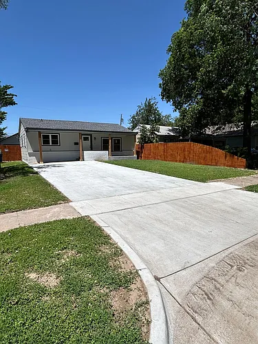 2317 S Topeka Ave Photo 1