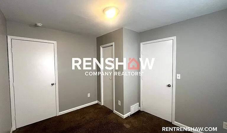 278 N Hollywood St — Photo 7