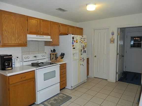 5th image of 104 Wayside Ln