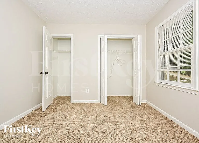 1247 Mountain Dr NE — Photo 11