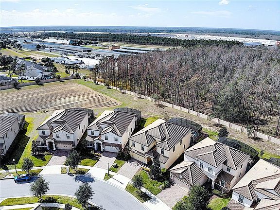 4th image of 1478 Moon Valley Dr