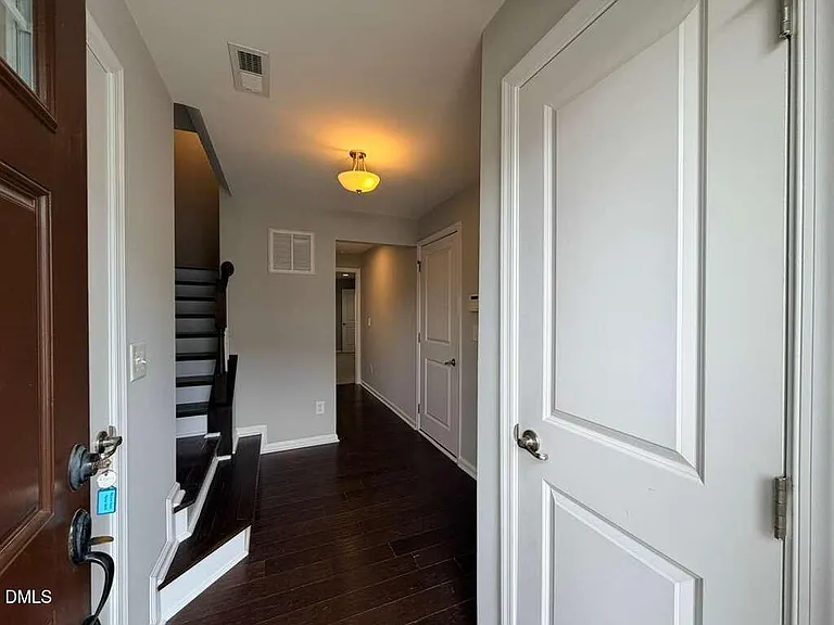 112 Brier Summit Pl — Photo 2