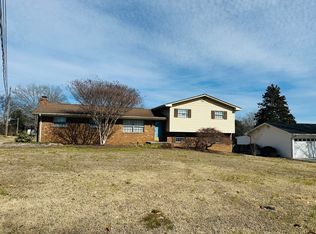 940 Robin Hood Dr NW, Cleveland, TN 37312