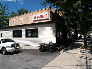 3rd image of 873 Franklin Ave