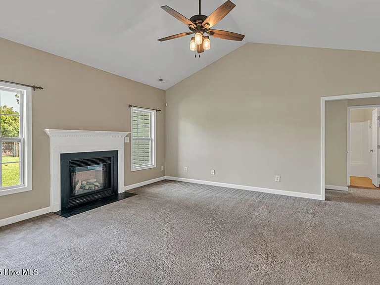 238 Silver Hills Dr — Photo 4