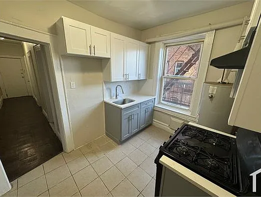 333 Park Ave #33 — Photo 1