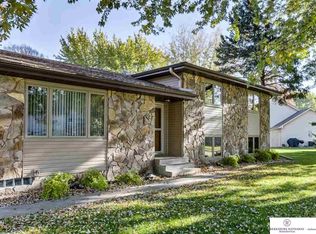 21290 Oldgate Cir, Elkhorn, NE 68022