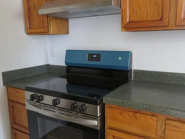 2720 Fairway Dr — Photo 5
