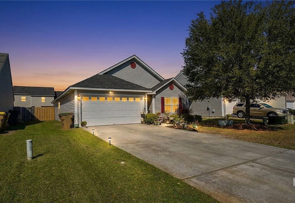 1st image of 6 Twelve Oaks Road