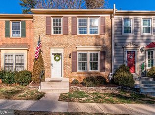 5511 Ridgeton Hill Ct, Fairfax, VA 22032