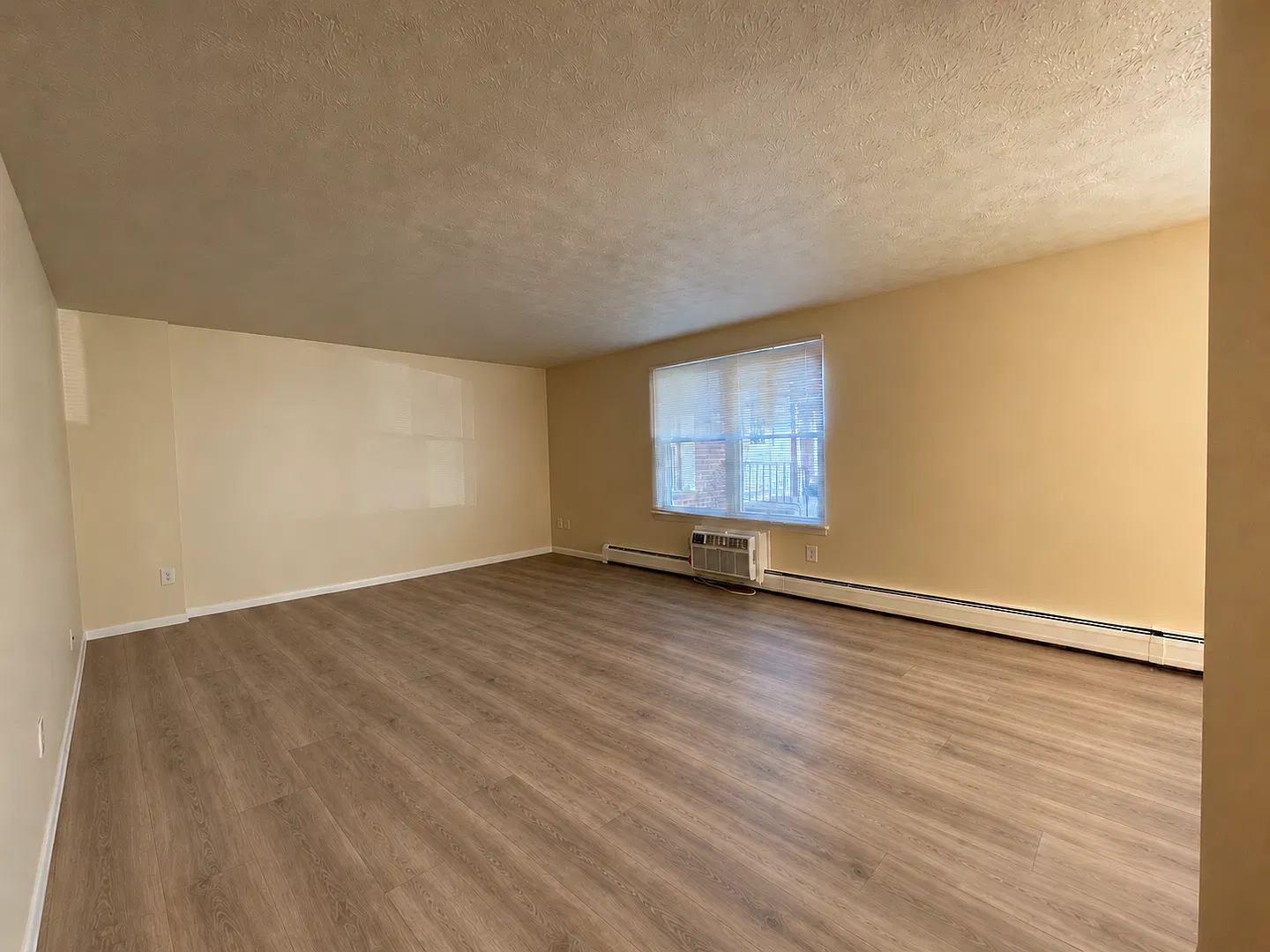 Georgetown Manor Apartments for Rent in West Irondequoit, NY — Photo 4