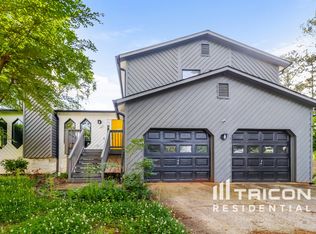 480 Hunters Glen Ct, Lawrenceville, GA 30044