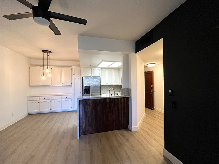 5845 Friars Rd #1107 — Photo 4
