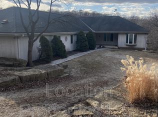 1736 E 1029th Rd, Lawrence, KS 66049