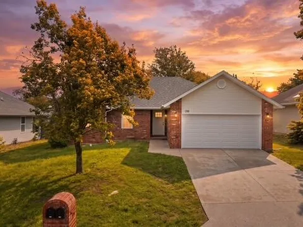 210 S Duke Avenue, Springfield, MO 65802