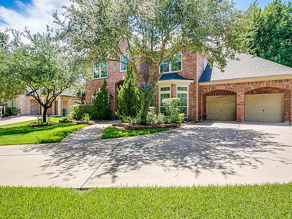2nd image of 15402 Driftwood Oak Ct