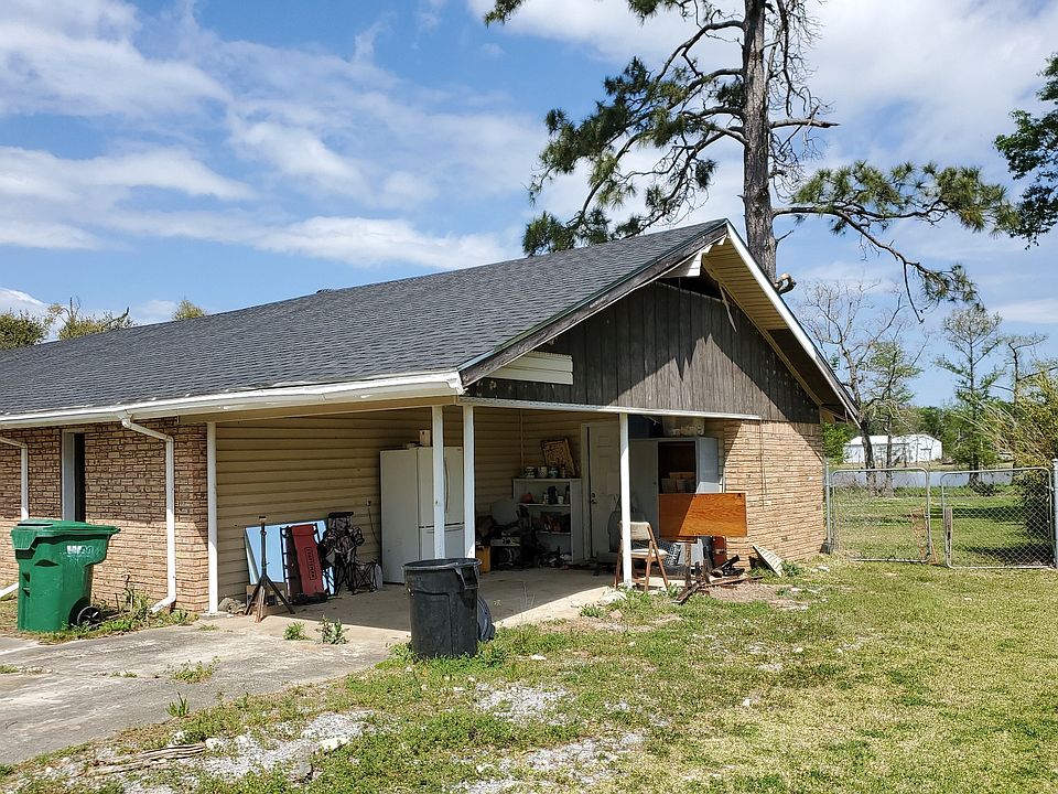 2nd image of 2212 Carlin Dr