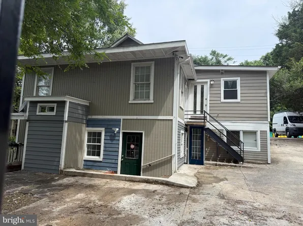 5005 Quincy St, Bladensburg, MD 20710