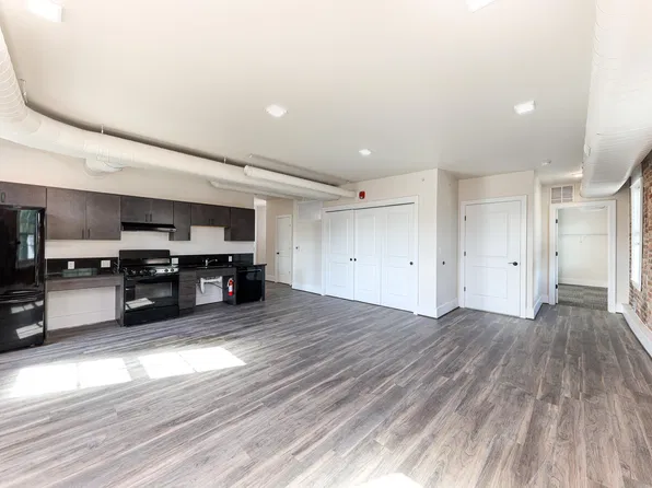 400 N River St #205, Ypsilanti, MI 48198