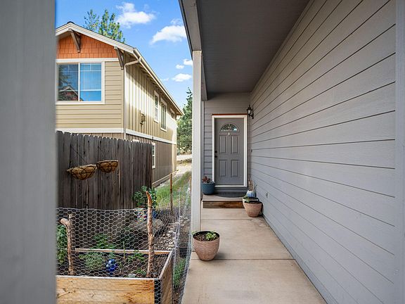 3rd image of 2646 Fawn Run Ln