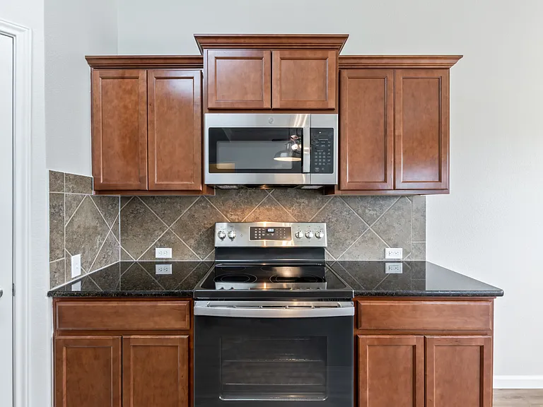 8011 Fieldstone Dr — Photo 12