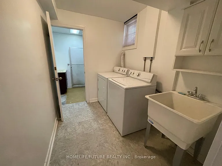 52 Falaise Rd #BASEMENT — Photo 10